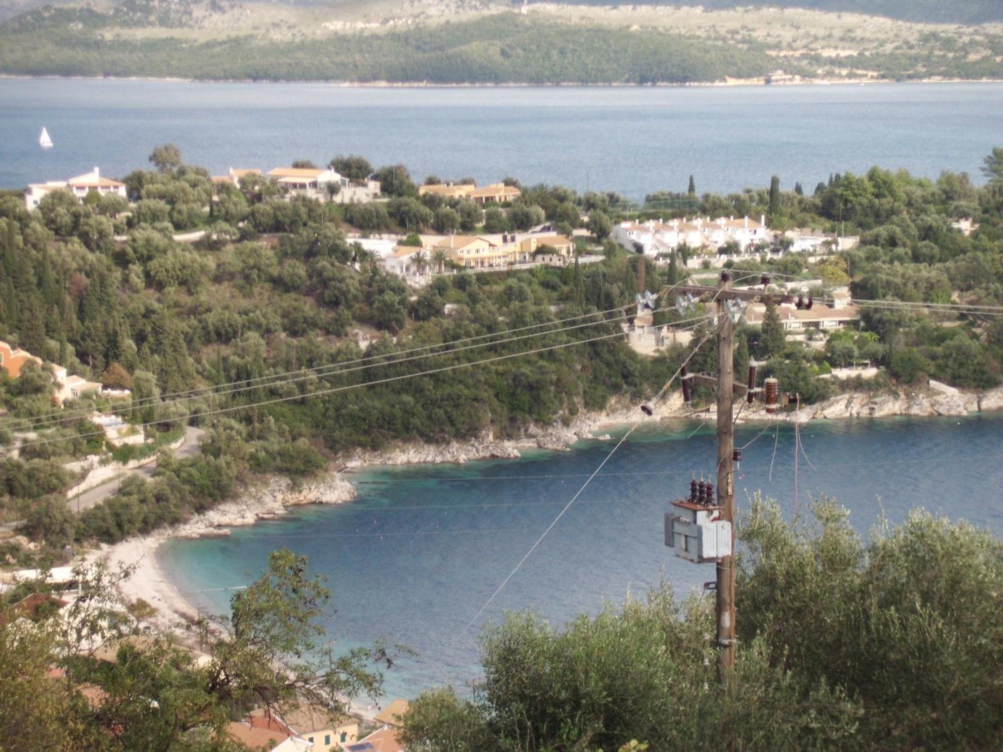 Votsalo Pool Apts Kalami  Bagian luar foto