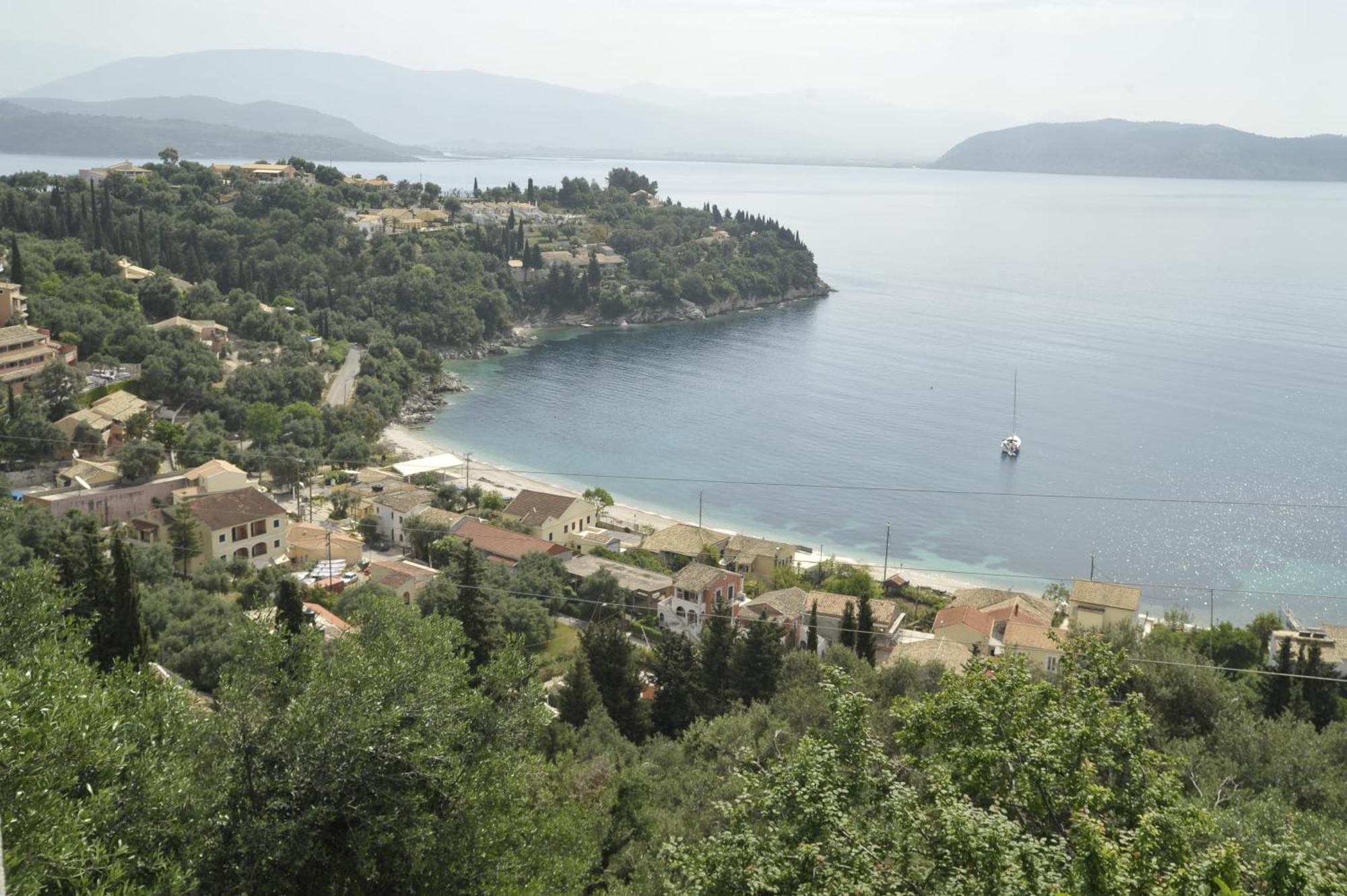 Votsalo Pool Apts Kalami  Bagian luar foto