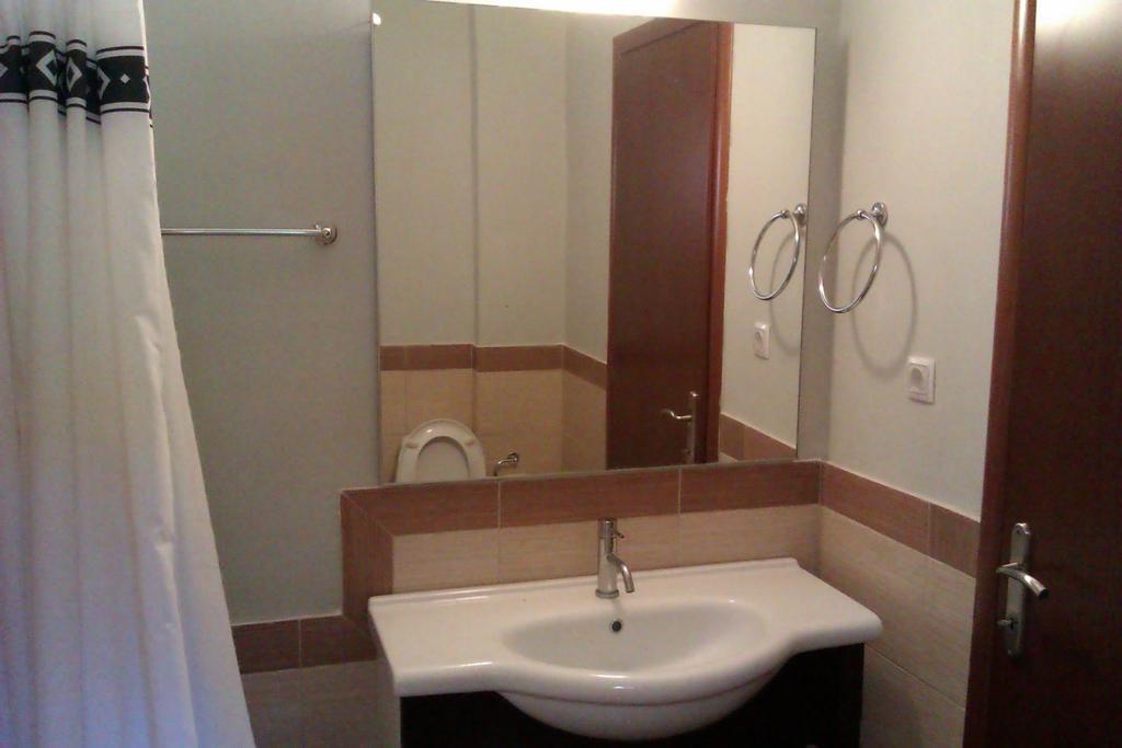 Votsalo Pool Apts Kalami  Bagian luar foto
